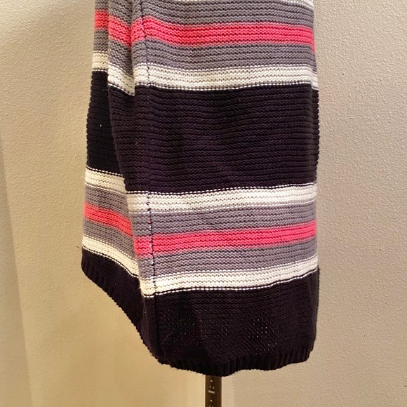 Free For All Striped Sweater, hi-lo, Size Sm - Picture 7 of 9